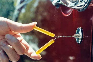 Community Locksmith Store Indianapolis, IN 317-456-5527 - broken-key-extraction